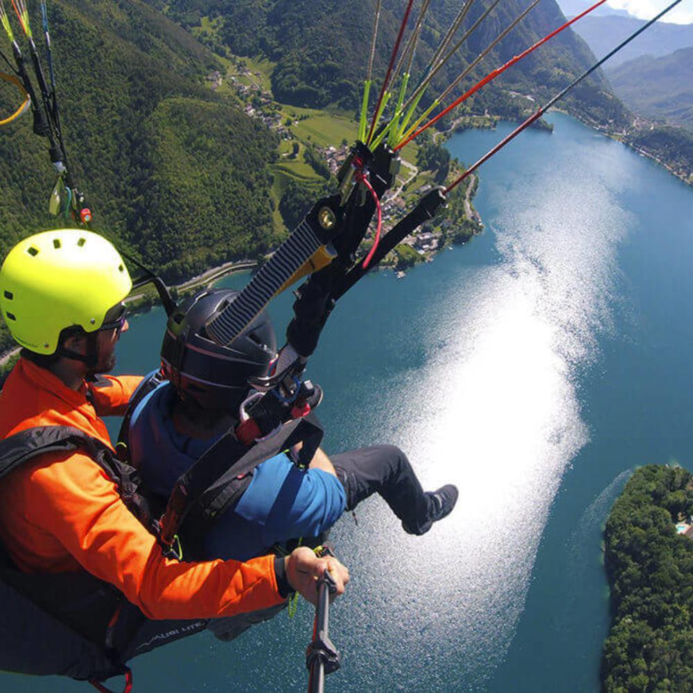 PARAGLIDING FLIGHT